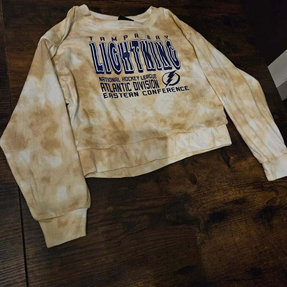 (210  ) NHL Tampa Bay Lightning Tie-Dye Cropped Sweatshirt